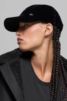 Velvet Off-Duty Cap – Svart